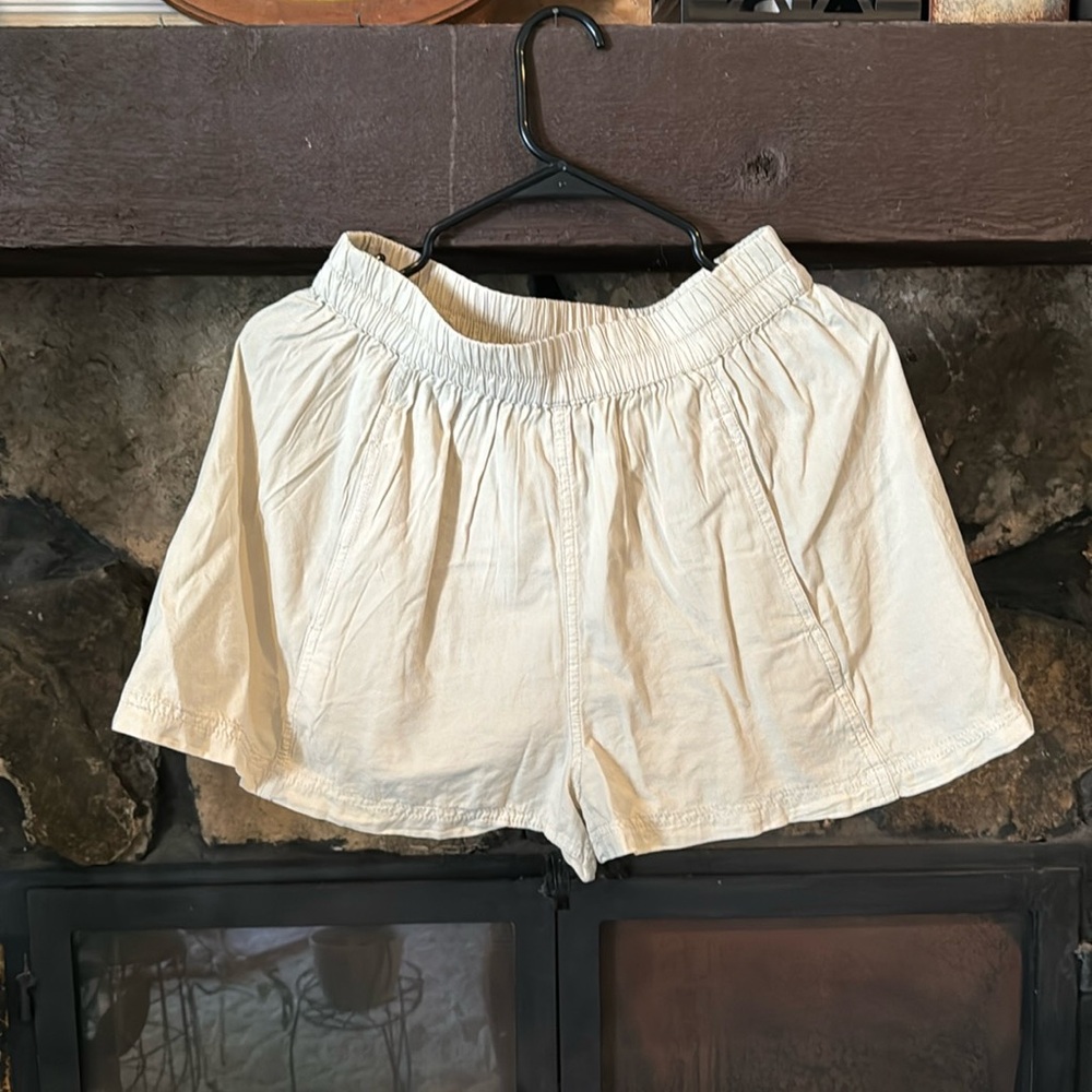NWT free people shorts size XS get free poplin pull on shorts